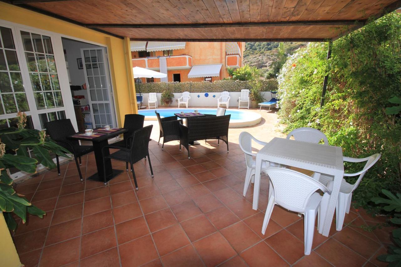 B&B Villa Elisa Bosa Exterior photo